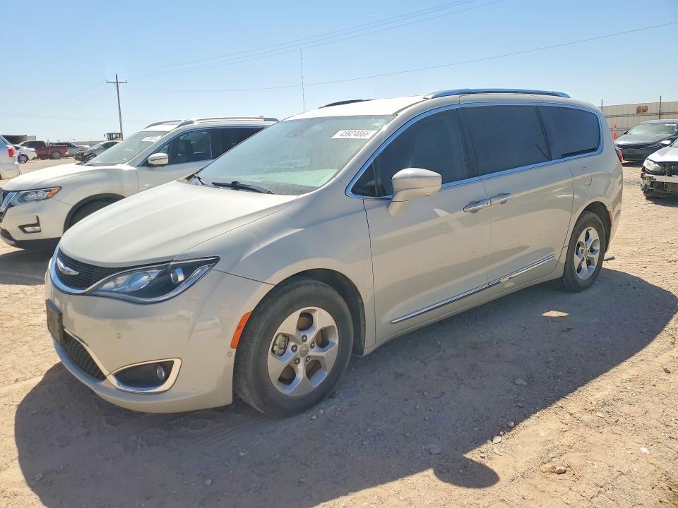 2017 CHRYSLER PACIFICA — VIN 2C4RC1EG3HR832718