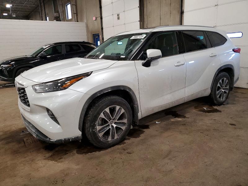2022 TOYOTA HIGHLANDER — VIN 5TDGZRBH1NS230694