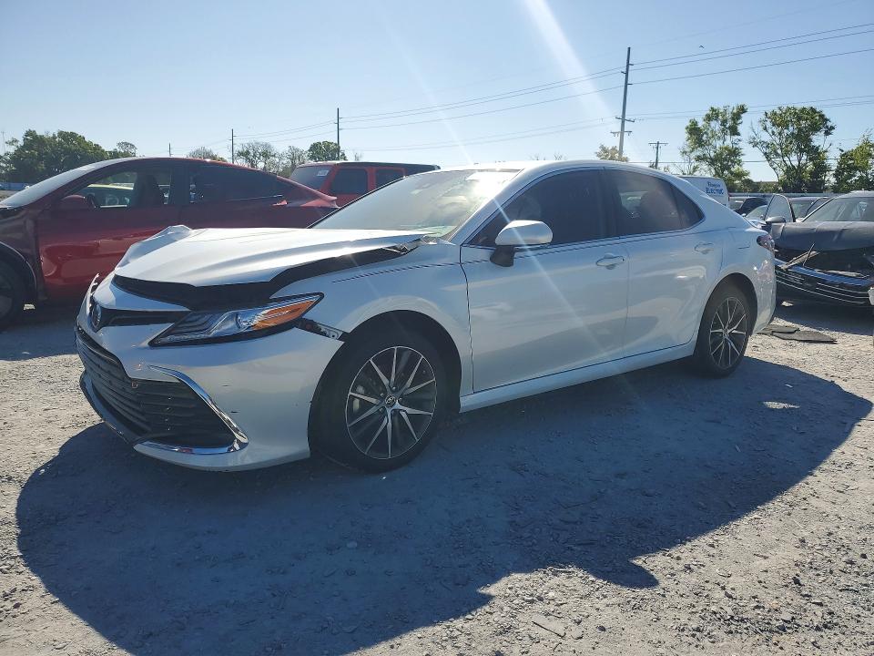 2022 TOYOTA CAMRY HYBRID — VIN 4T1F31AK1NU574240