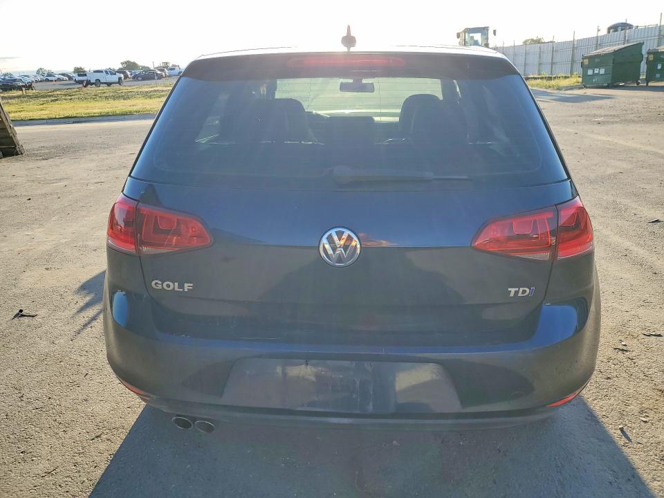 3VW2A7AU5FM043526