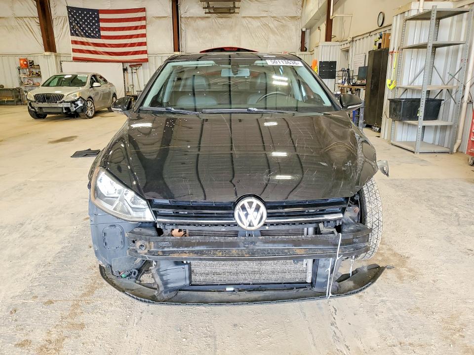 3VW217AU0FM054031