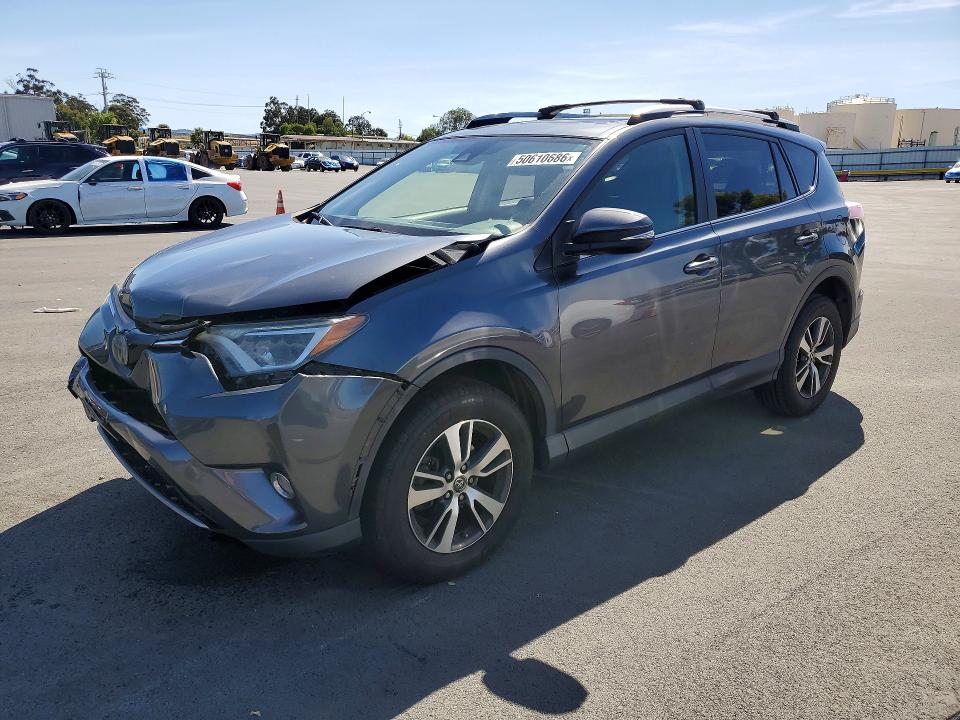 2017 TOYOTA RAV4 — VIN JTMRFREV2HD206536