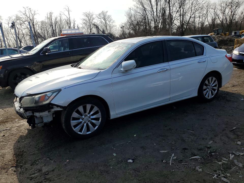 2015 HONDA ACCORD — VIN 1HGCR2F78FA246026