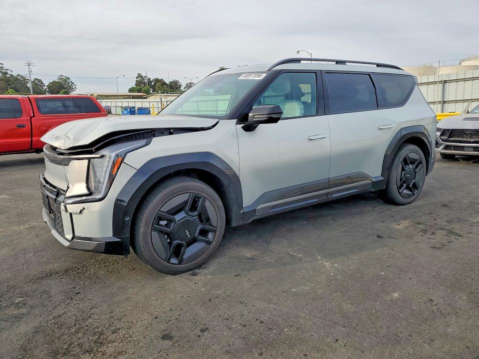 2024 KIA EV9 — VIN KNDAEFS56R6021477