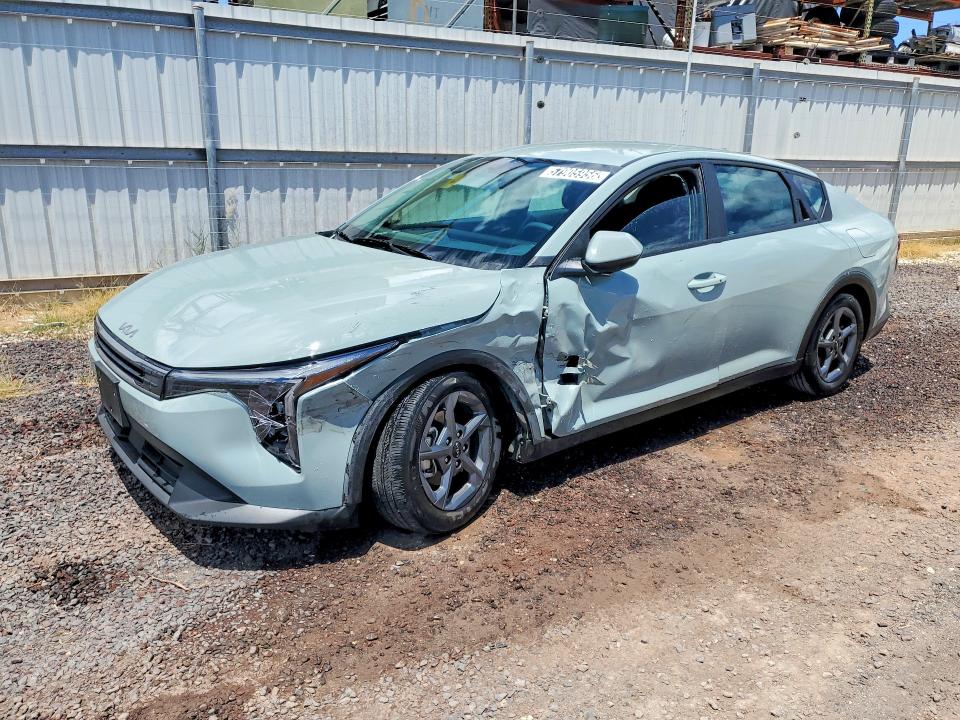 2025 KIA K4 — VIN 3KPFT4DEXSE141747