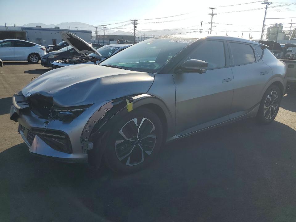 2023 KIA EV6 — VIN KNDC44LA5P5113565