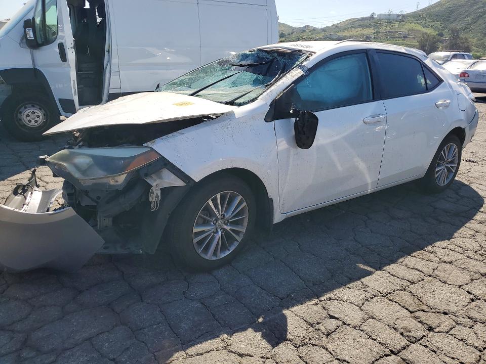 2015 TOYOTA COROLLA — VIN 5YFBURHE1FP295531