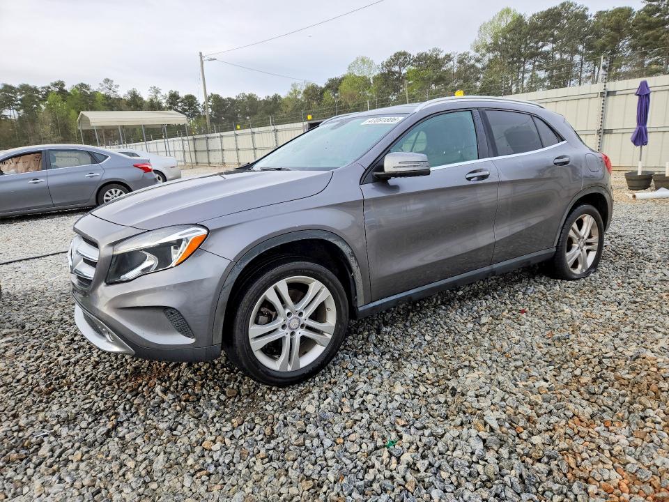 2015 MERCEDES-BENZ GLA — VIN WDCTG4GB6FJ115061