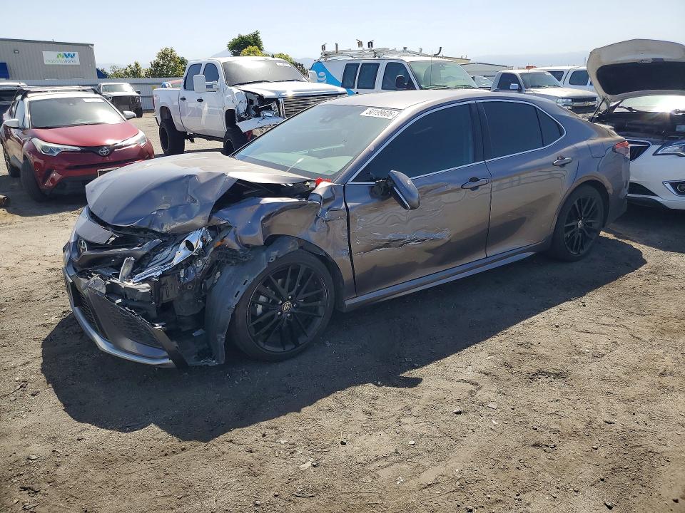 2022 TOYOTA CAMRY — VIN 4T1K61AK9NU621374