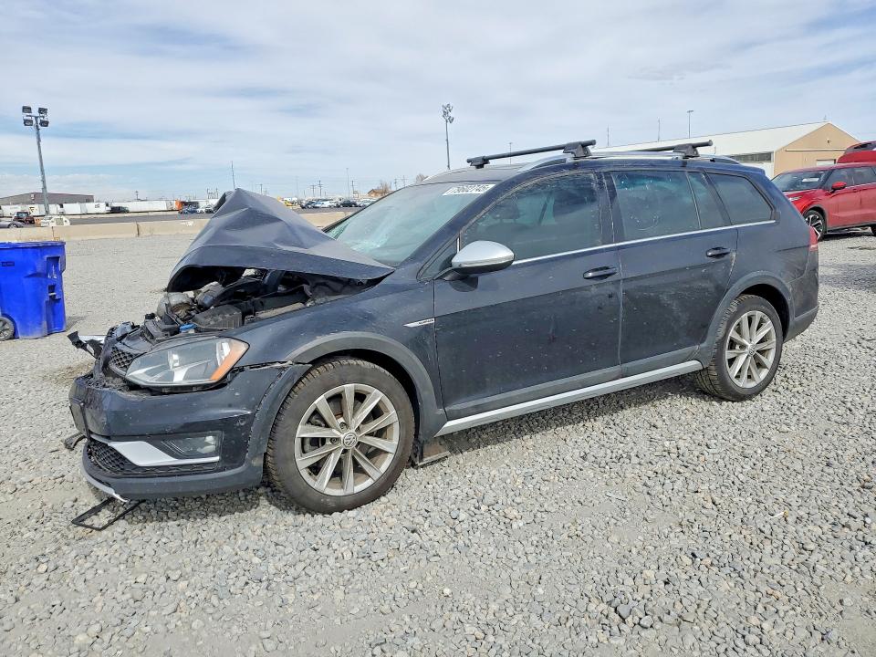 2017 VOLKSWAGEN GOLF ALLTRACK — VIN 3VWH17AU7HM540591