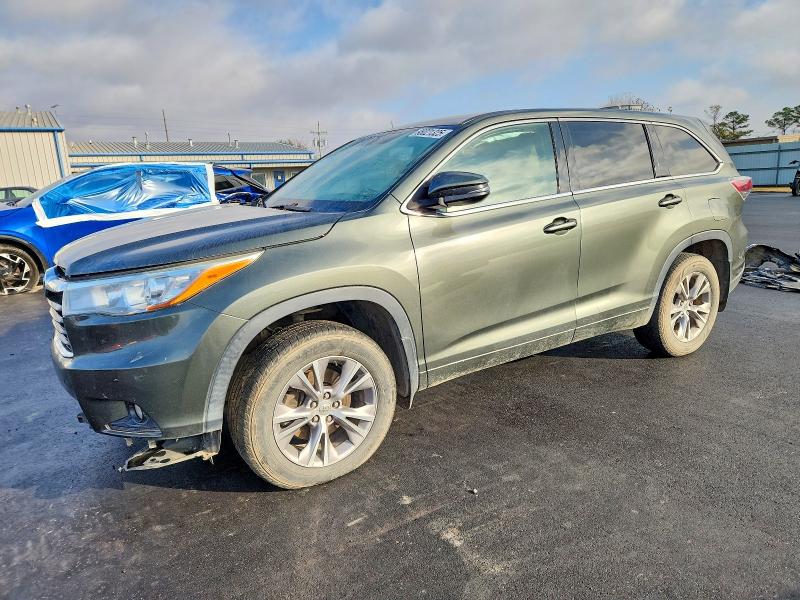 2015 TOYOTA HIGHLANDER — VIN 5TDBKRFH8FS178779