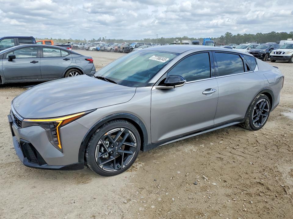 2025 KIA K4 — VIN 3KPFW4DE1SE237998