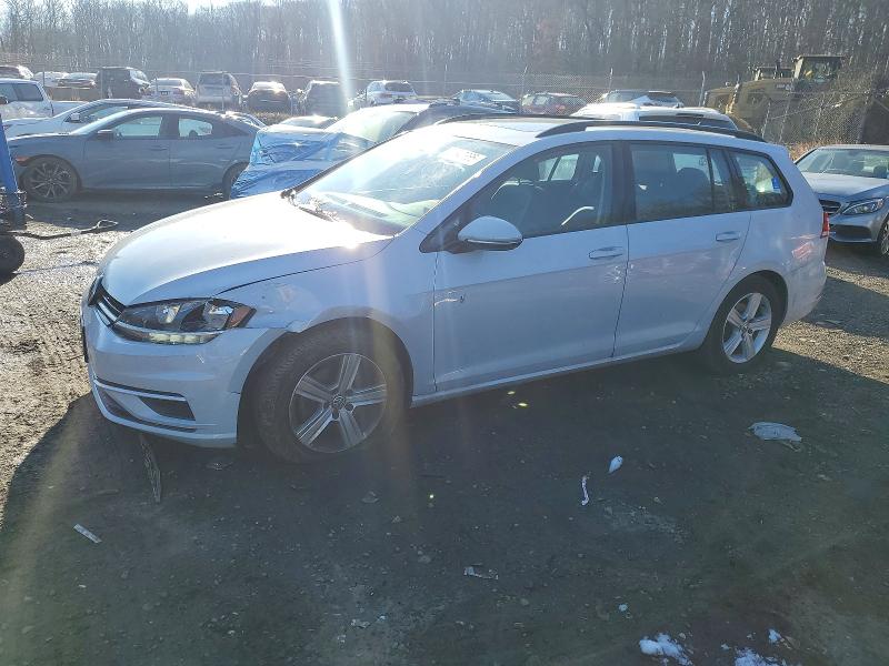2018 VOLKSWAGEN GOLF SPORTWAGEN — VIN 3VWD17AU1JM754321