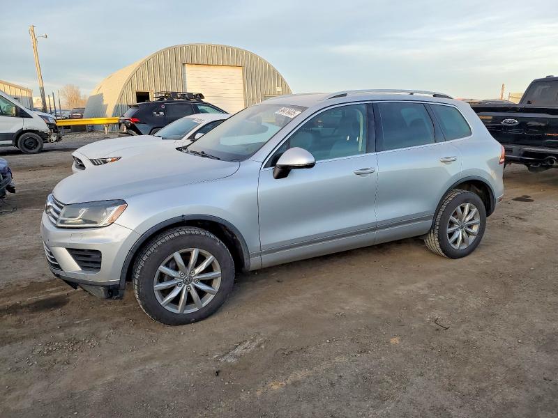 2016 VOLKSWAGEN TOUAREG — VIN WVGEF9BP7GD010185