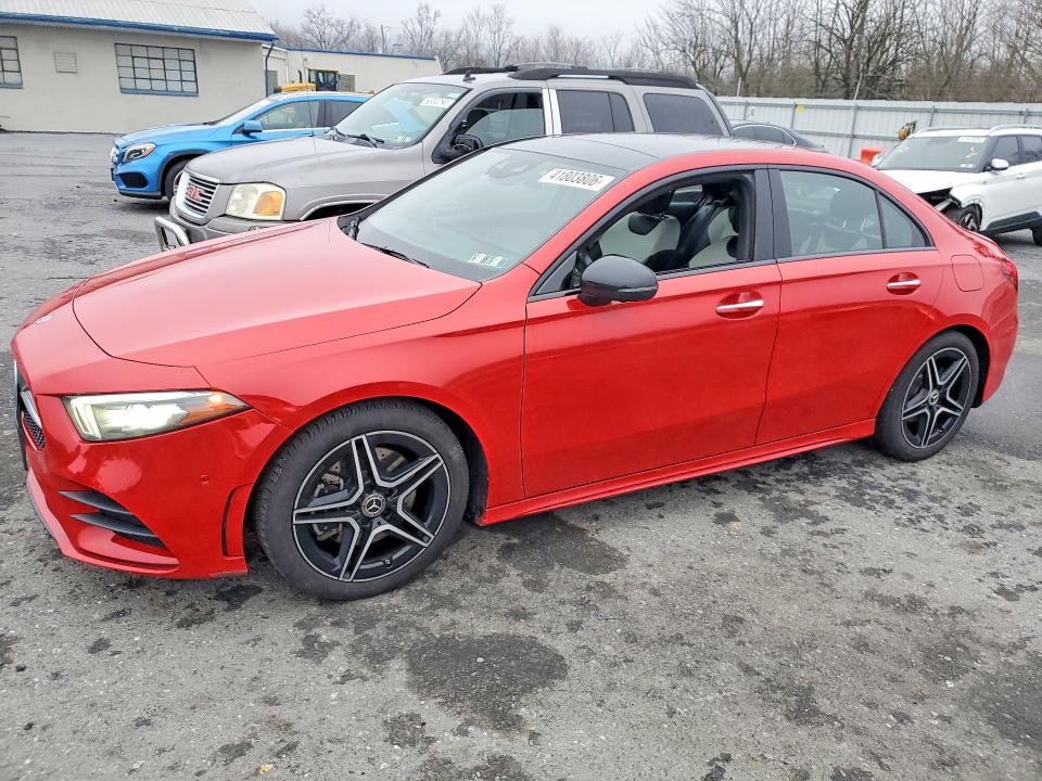 2019 MERCEDES-BENZ A — VIN WDD3G4FB2KW017770