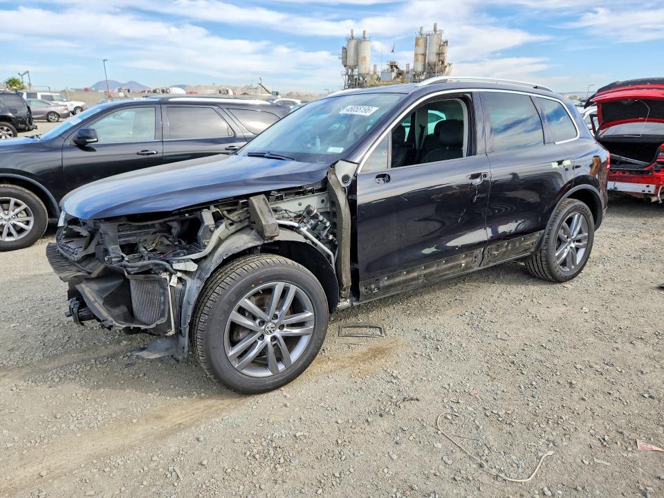 2015 VOLKSWAGEN TOUAREG — VIN WVGEP9BP5FD002808