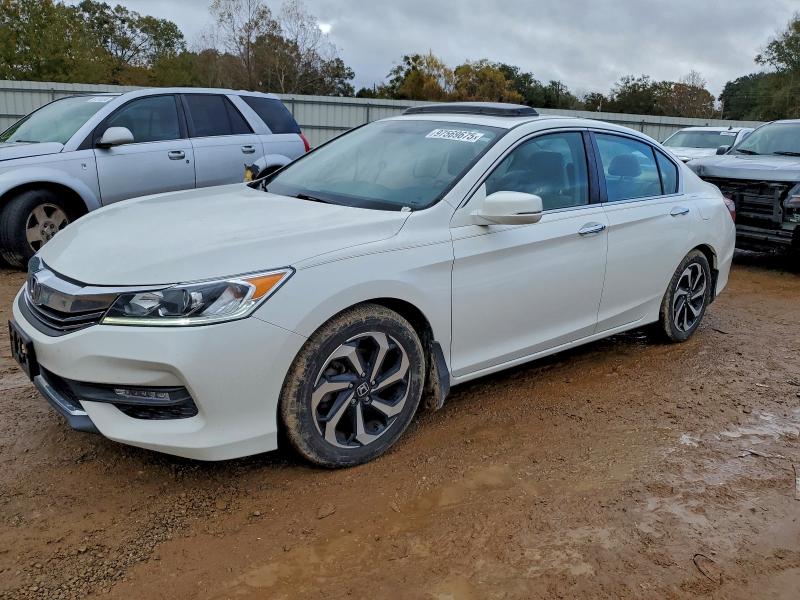 2016 HONDA ACCORD — VIN 1HGCR2F77GA125084