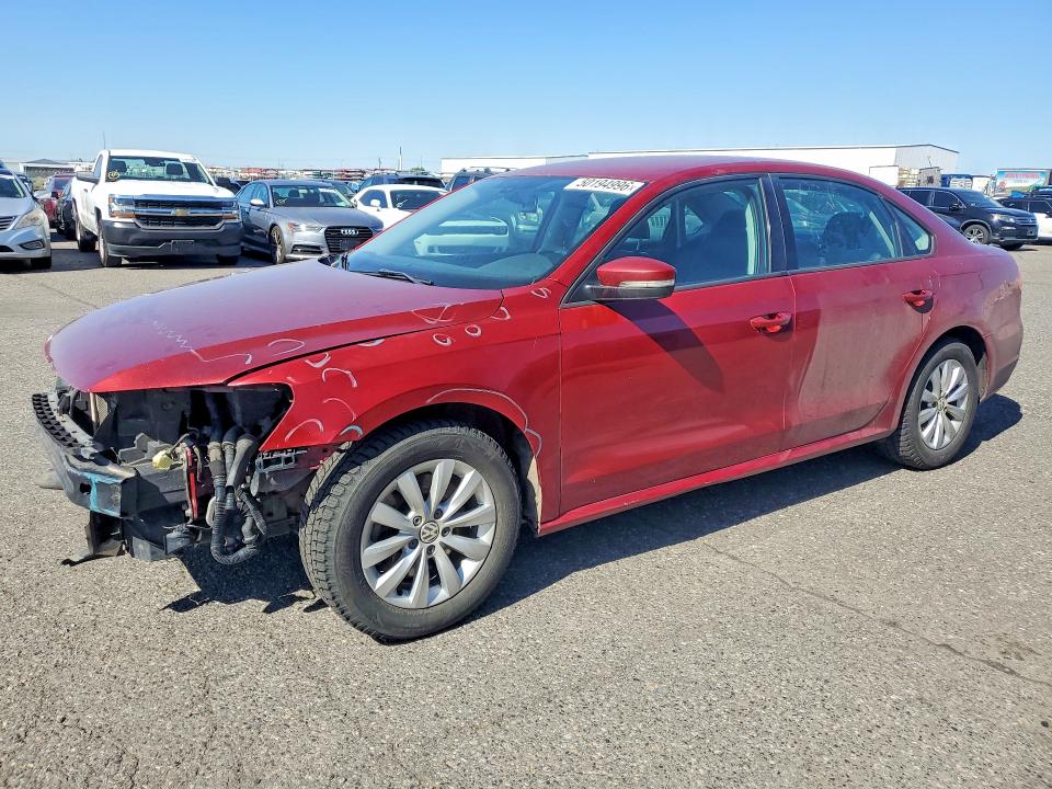 2015 VOLKSWAGEN PASSAT — VIN 1VWAT7A34FC046366
