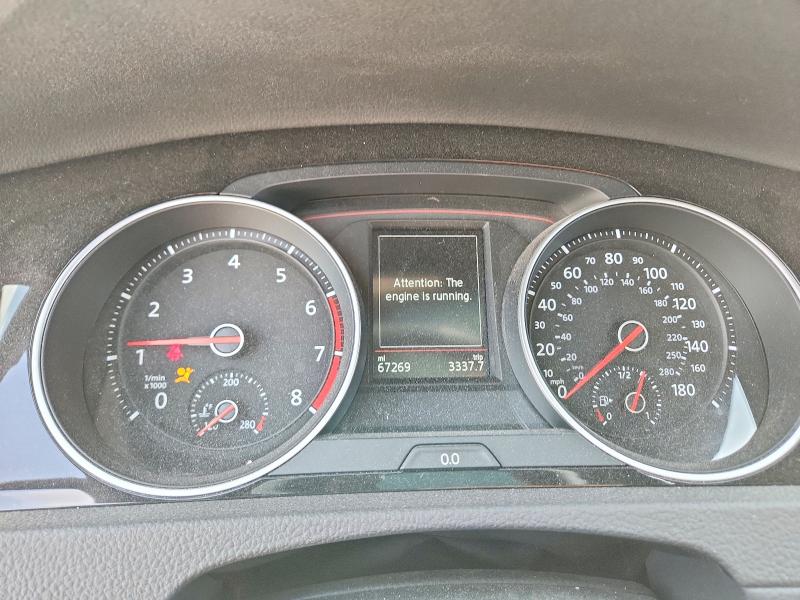 3VW5T7AU8LM008904
