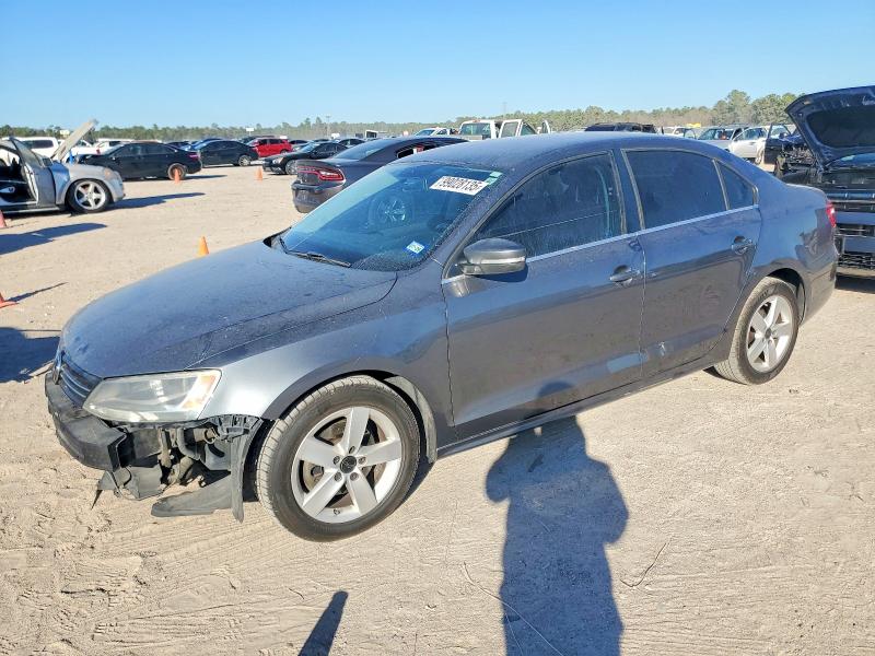 2013 VOLKSWAGEN JETTA TDI — VIN 3VWLL7AJ9DM421462