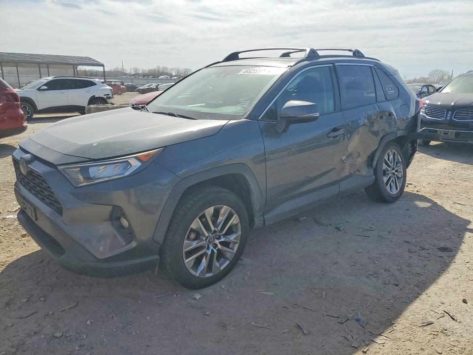 2019 TOYOTA RAV4 — VIN 2T3C1RFV5KC011528