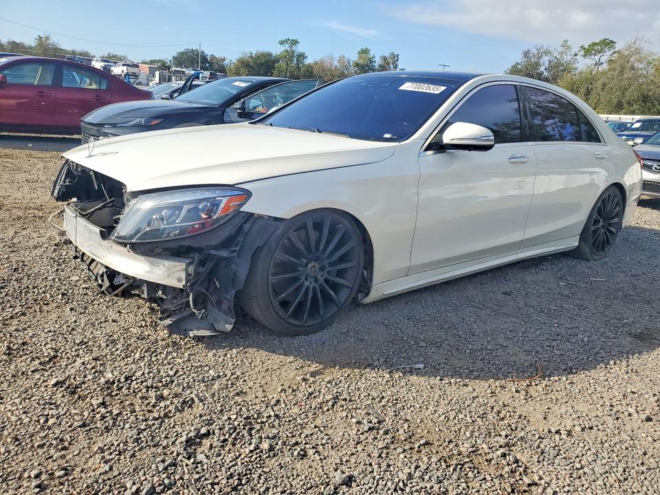 2015 MERCEDES-BENZ S — VIN WDDUG8CB7FA112070