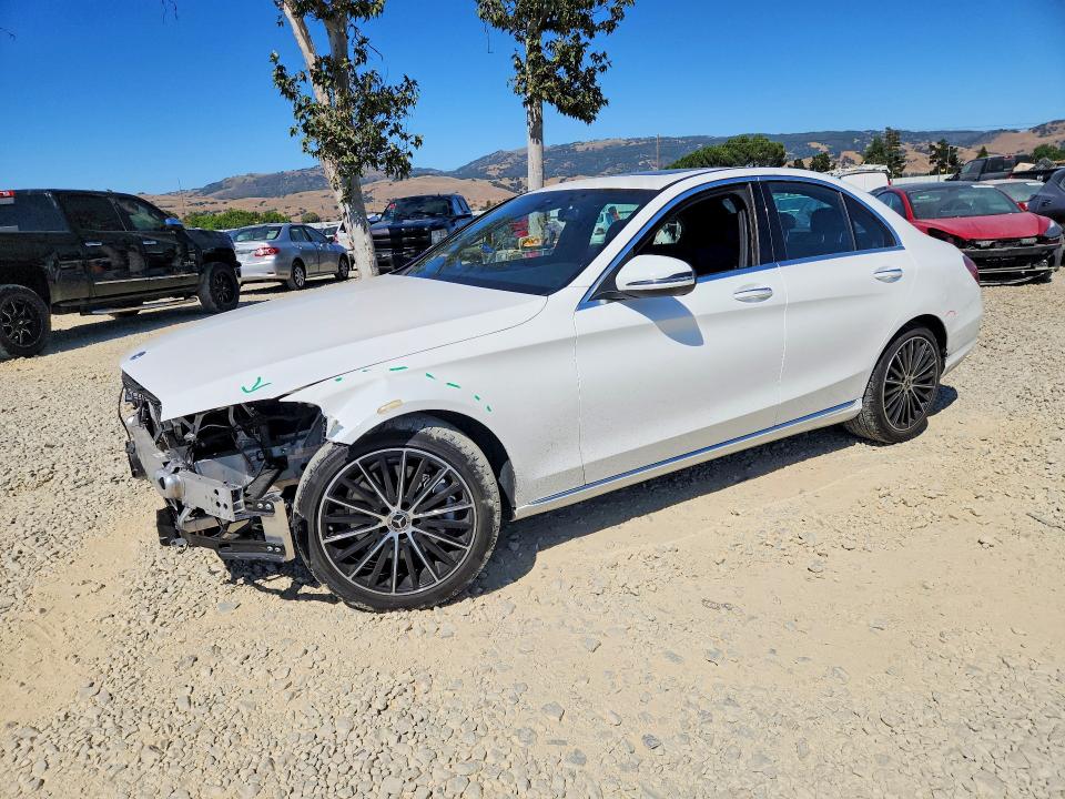 2021 MERCEDES-BENZ C — VIN W1KWF8DB6MR612164