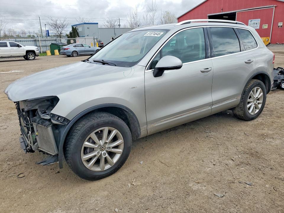 2015 VOLKSWAGEN TOUAREG — VIN WVGEP9BP4FD005540