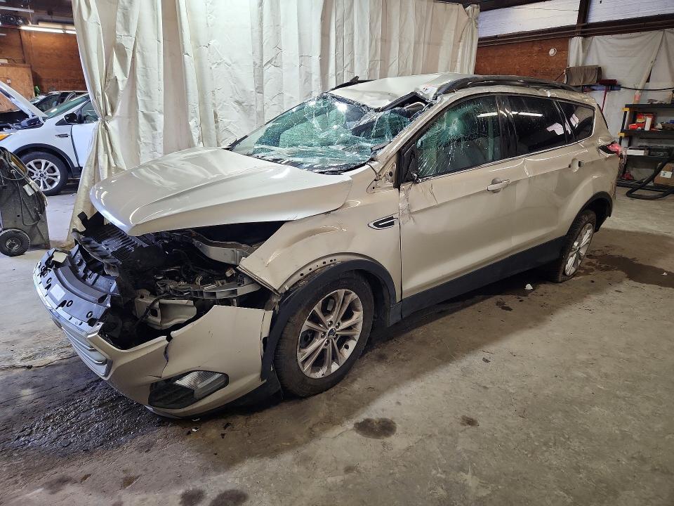 2017 FORD ESCAPE — VIN 1FMCU9GD2HUC77022
