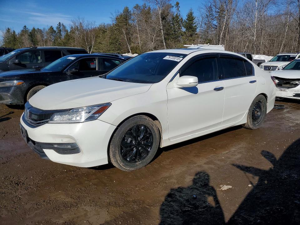 2016 HONDA ACCORD — VIN 1HGCR3F92GA800380