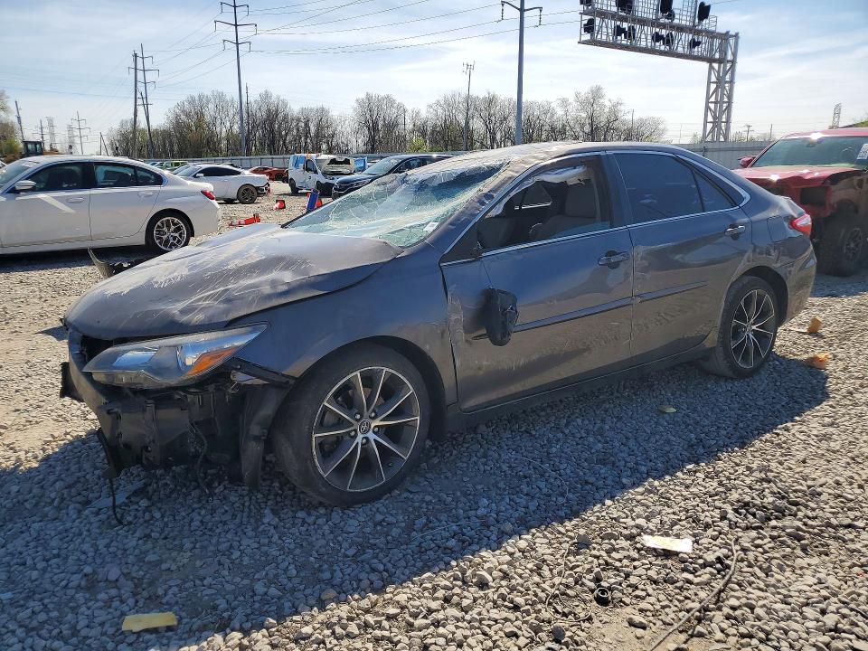 2015 TOYOTA CAMRY — VIN 4T1BF1FK4FU111086
