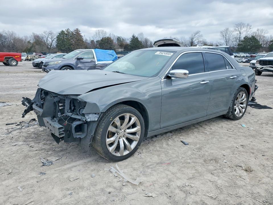 2019 CHRYSLER 300 — VIN 2C3CCAEG5KH536591