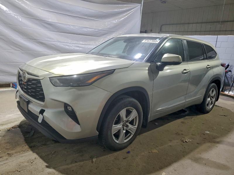 2022 TOYOTA HIGHLANDER — VIN 5TDBZRBH5NS585670