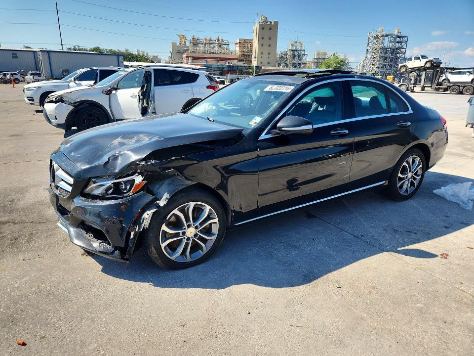 2015 MERCEDES-BENZ C — VIN 55SWF4KB5FU004245