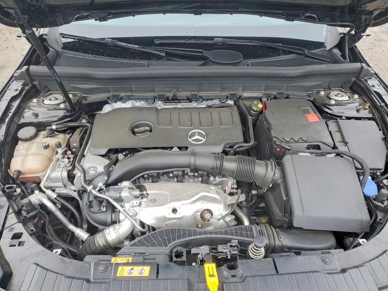 W1N4M4HB9MW086858