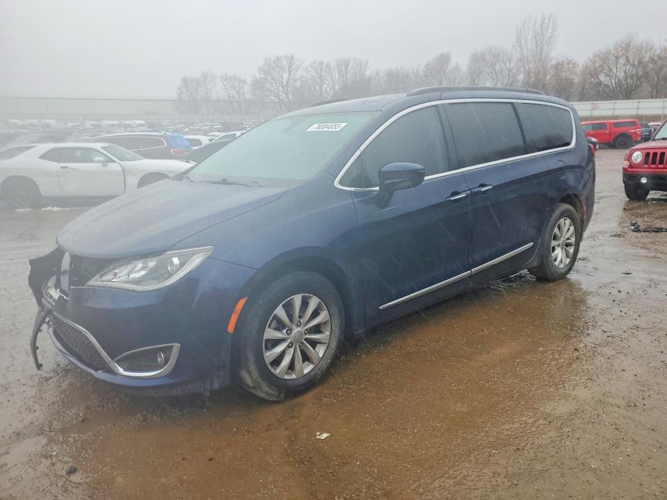 2017 CHRYSLER PACIFICA — VIN 2C4RC1BG5HR603221