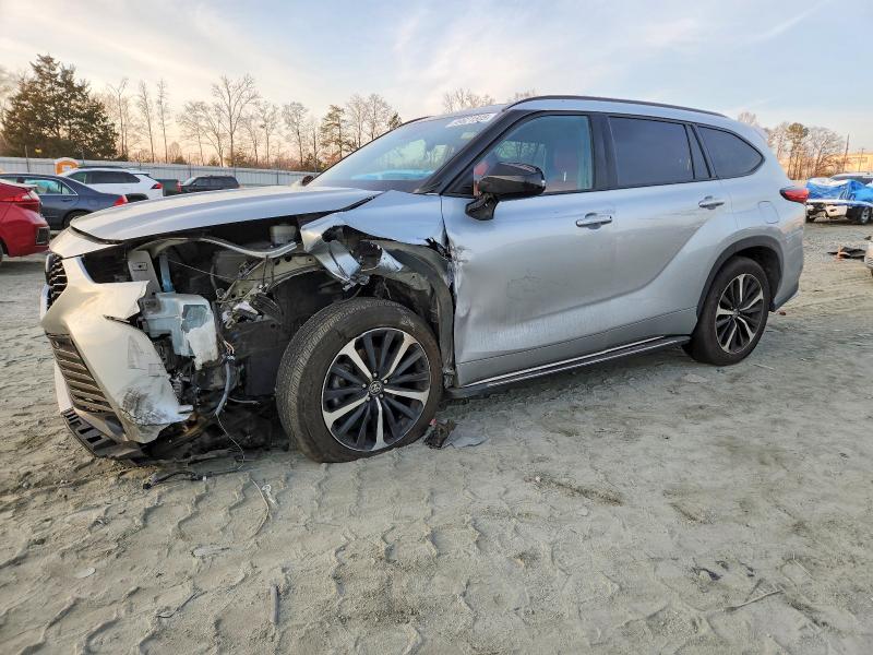 2022 TOYOTA HIGHLANDER — VIN 5TDJZRAH0NS107346