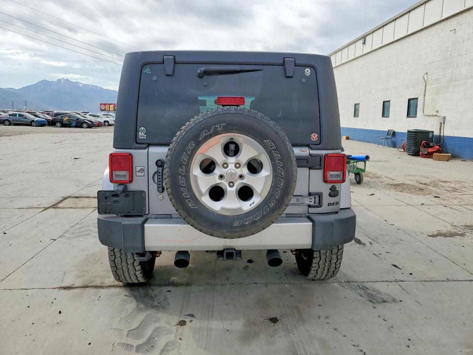 1C4BJWEG8FL757170
