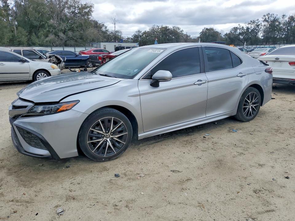2022 TOYOTA CAMRY — VIN 4T1G11AK3NU618863