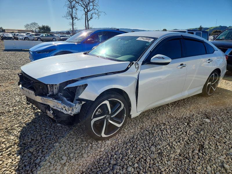 2018 HONDA ACCORD — VIN 1HGCV1F38JA255871