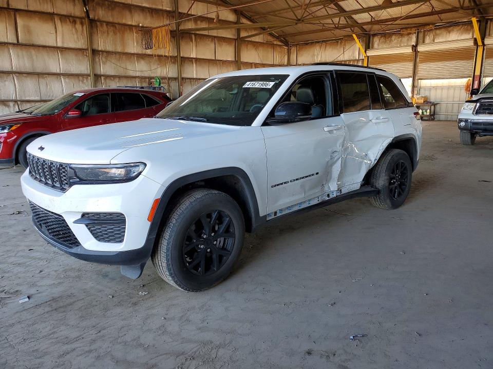 2024 JEEP GRAND CHEROKEE — VIN 1C4RJHAGXRC261386