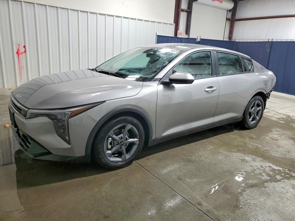 2026 KIA K4 — VIN 3KPFT4DE9TE254896