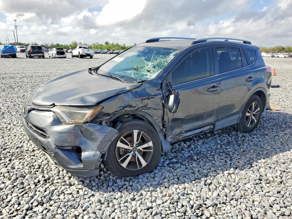 2018 TOYOTA RAV4 — VIN JTMWFREVXJD132792