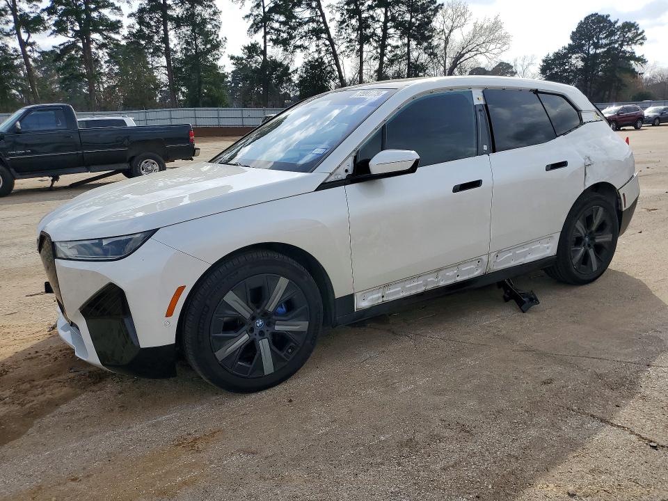 2024 BMW IX — VIN WB523CF09RCP21773