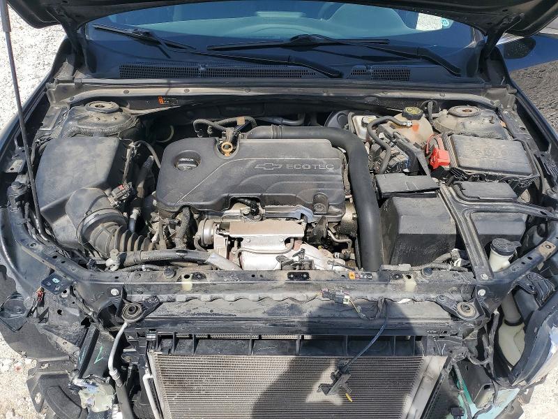 1G1ZB5ST1JF137185