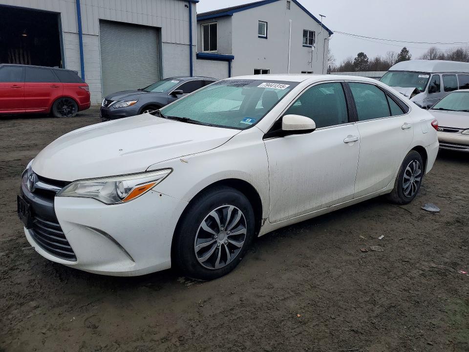 2015 TOYOTA CAMRY — VIN 4T4BF1FK2FR494046