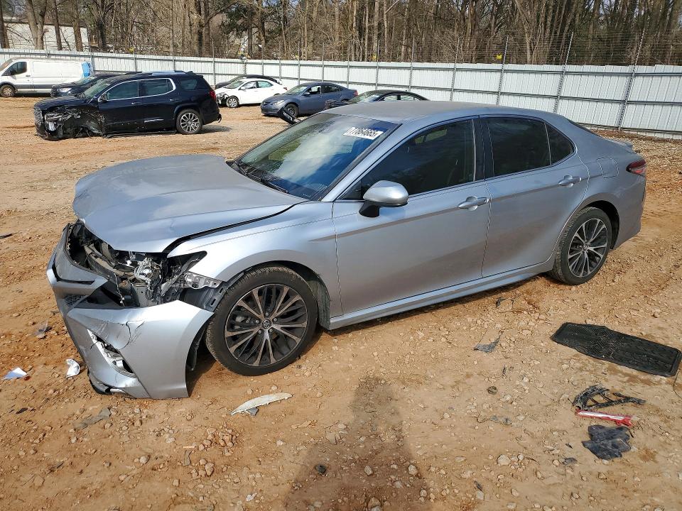 2018 TOYOTA CAMRY — VIN 4T1B11HK0JU564240