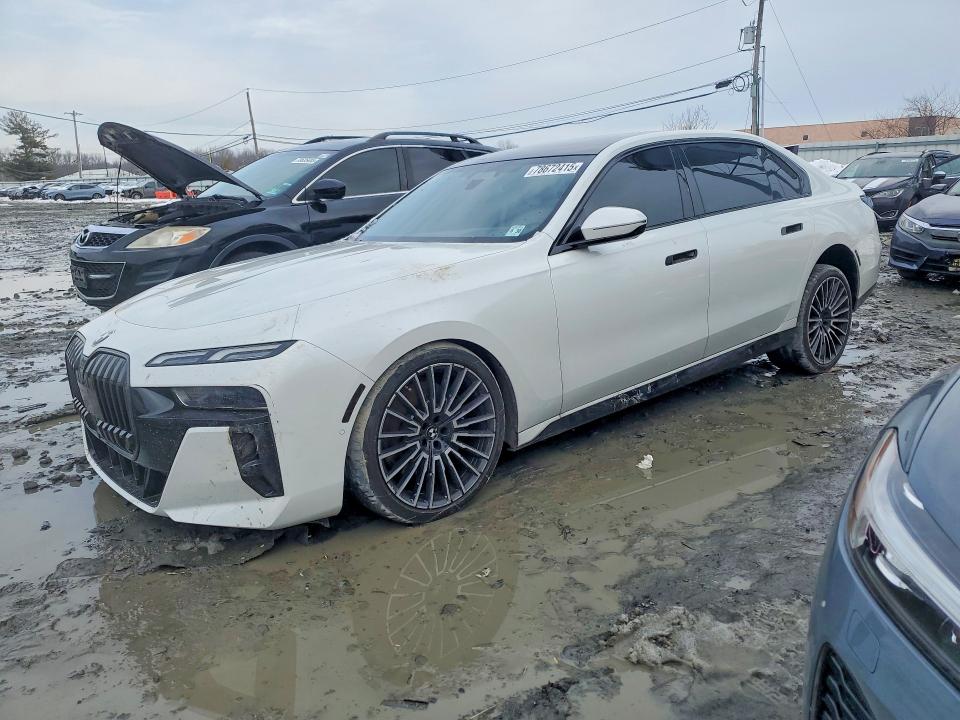 2025 BMW 740 — VIN WBA33EH07SCU89923