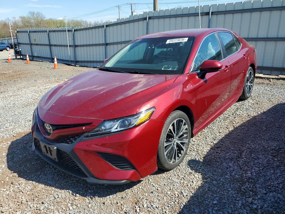 2018 TOYOTA CAMRY — VIN 4T1B11HK5JU516040