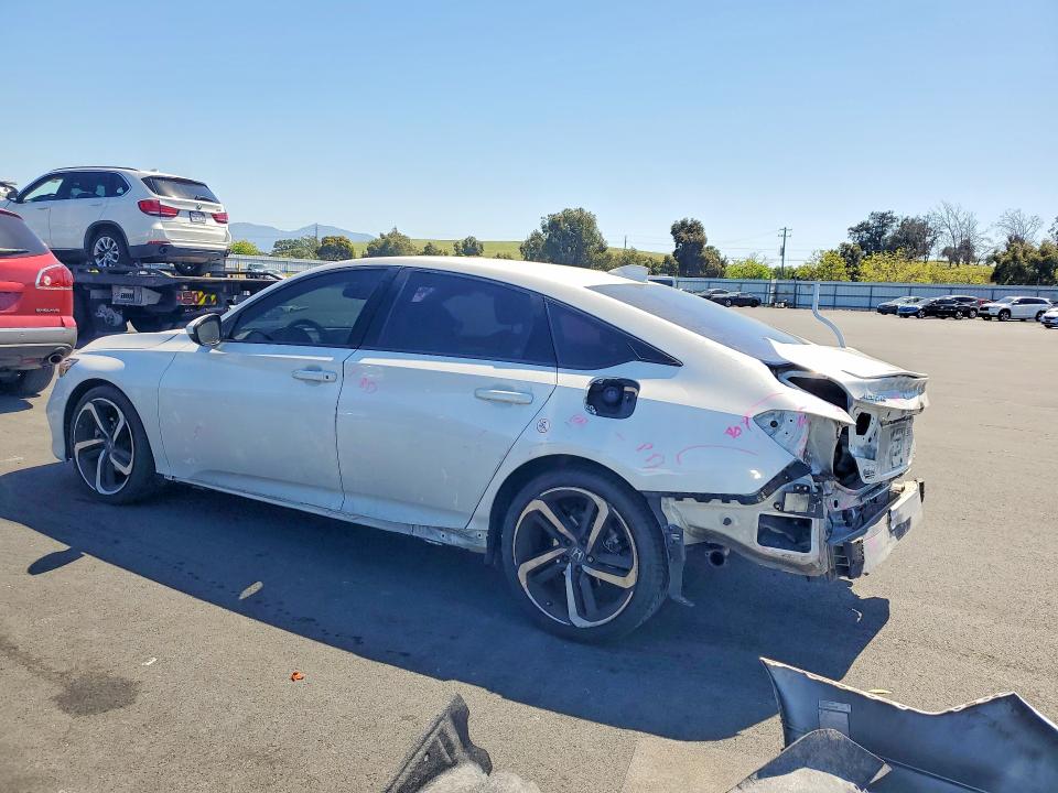 1HGCV2F30LA028912